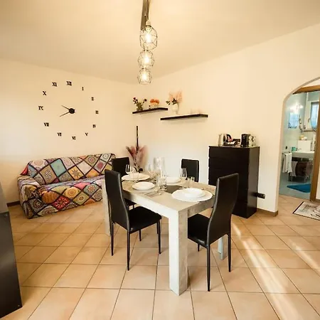 Oliva - Featuring A Private Garden And Access To A Pool * Barcuzzi