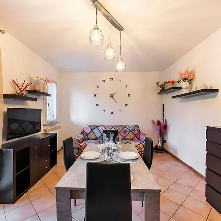 Oliva - Featuring A Private Garden And Access To A Pool *